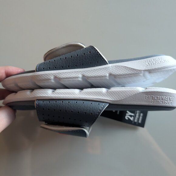 Under Armour 2Y New Sandals - Picture 4 of 6